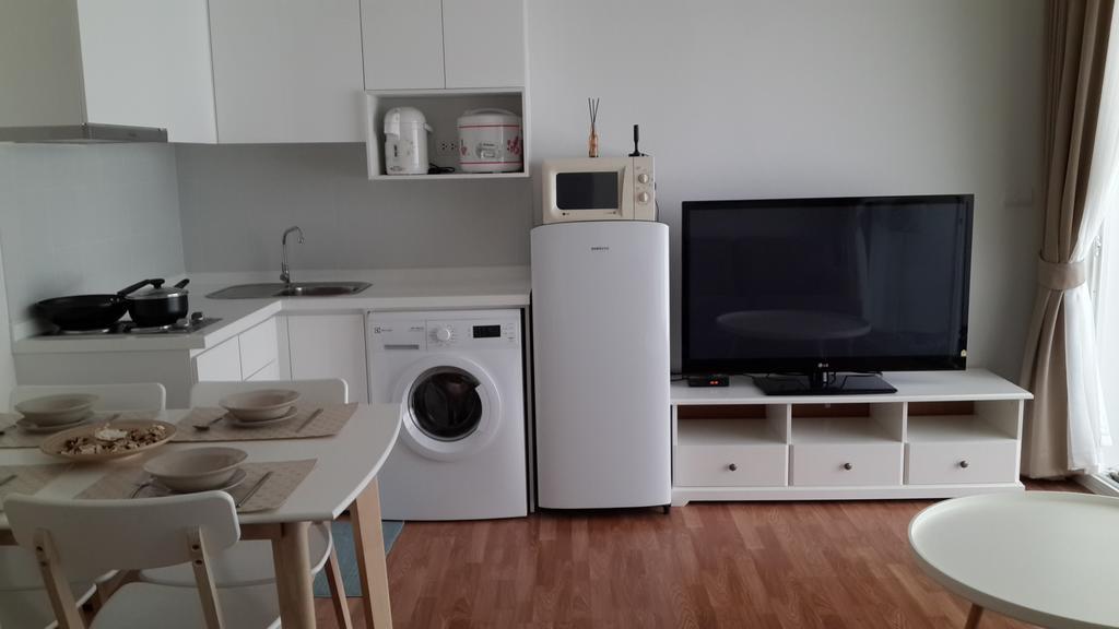 The Coast Apartment Банкок Екстериор снимка